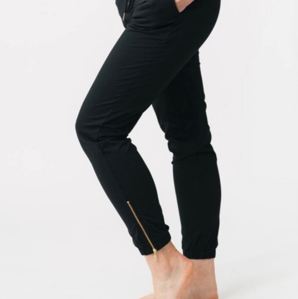 Zyia Joggers